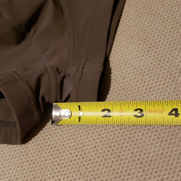 JM Size 34 11/2" inseam swim shorts. - Picture 4 of 4